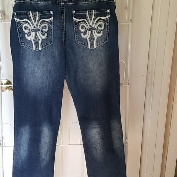 Women's Jeans - Picture 4 of 8